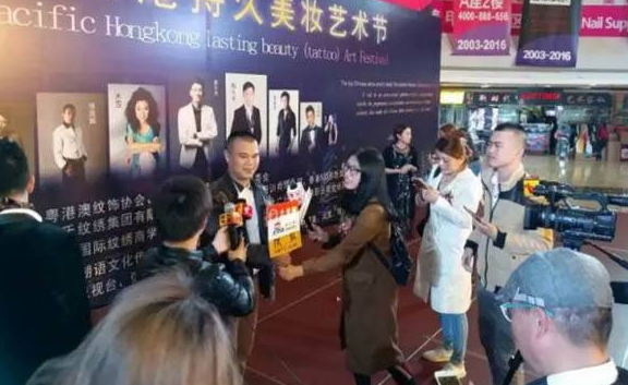 热门:罗永浩和苹果发布会撞日子，“新旧大战”谁更出彩？